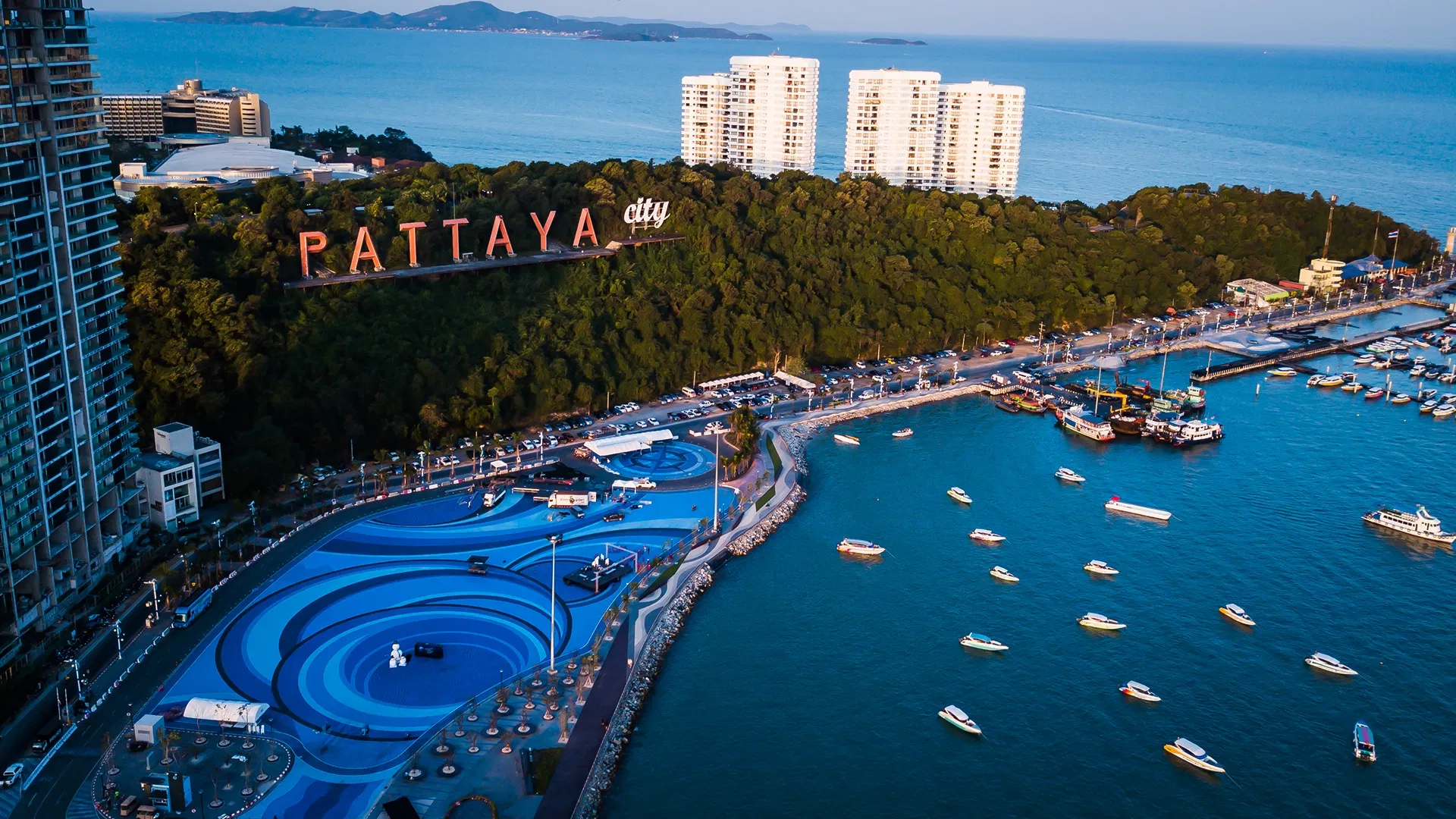 Thailand's 3 Jewels: Bangkok Pattaya Phuket  Private Tour