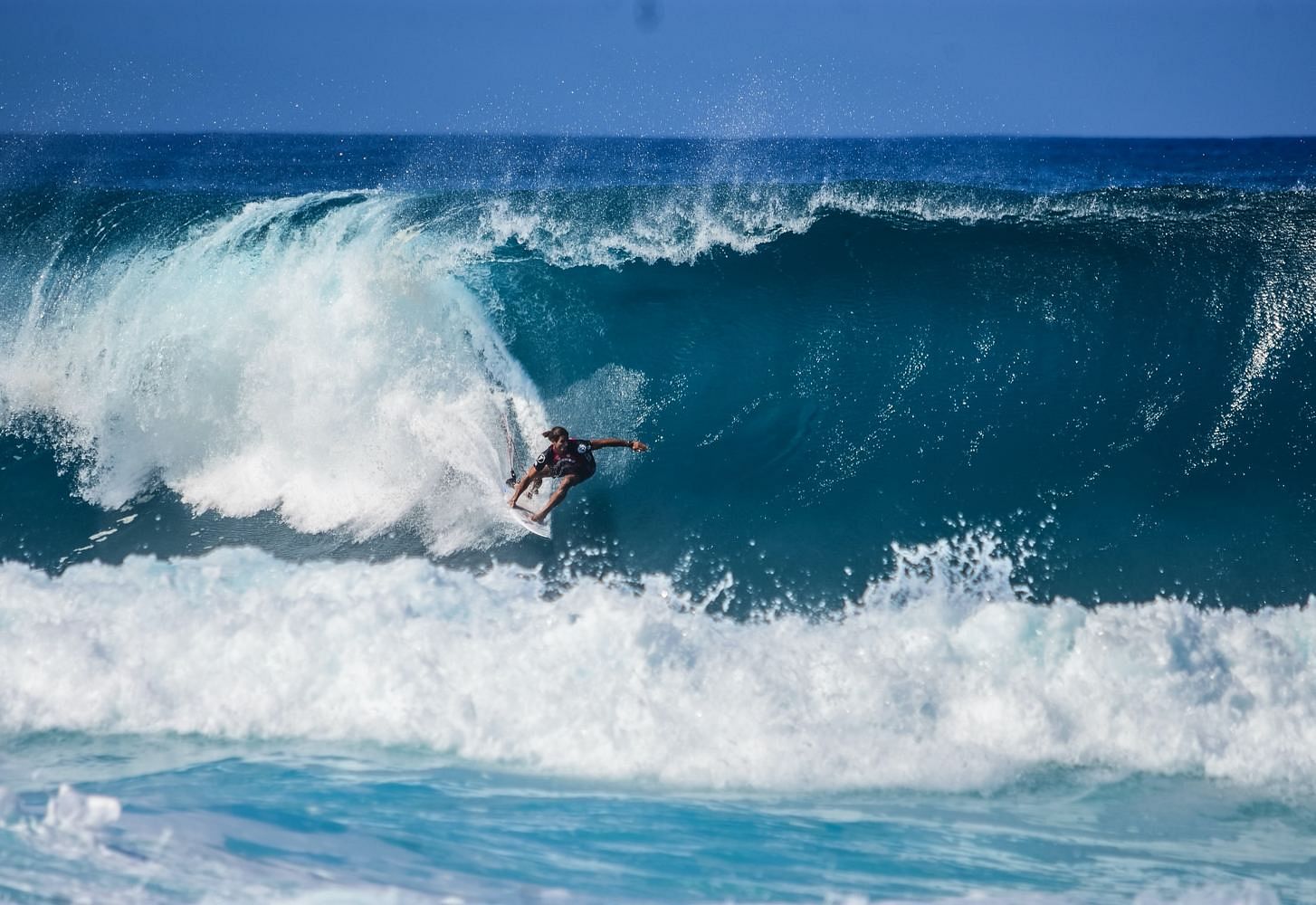 places-to-surf-in-bali