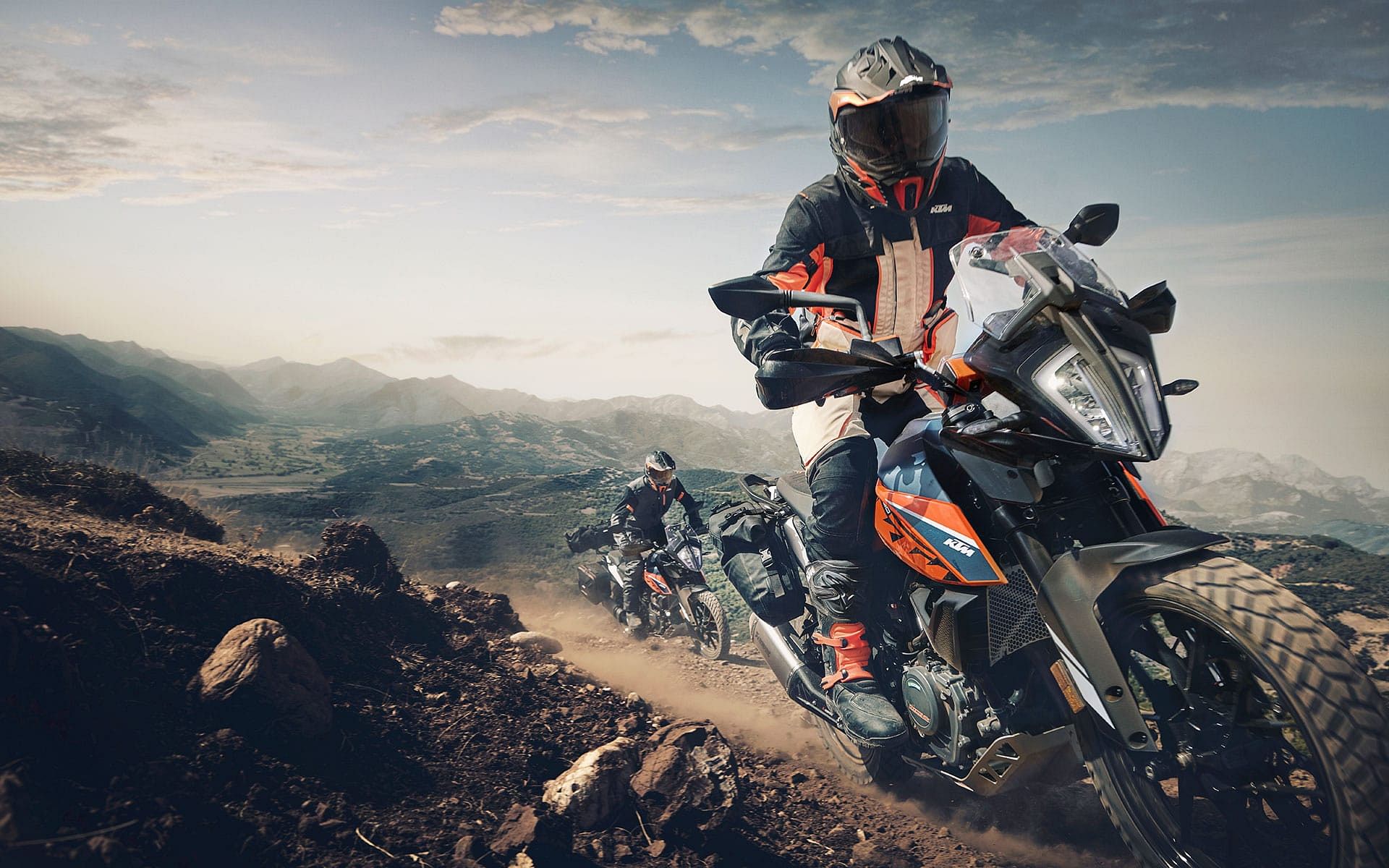 spiti-valley-bike-trip-with-ktm-390-adventure
