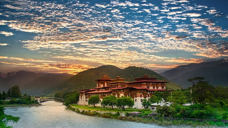 bhutan-to-become-cheaper-for-tourists