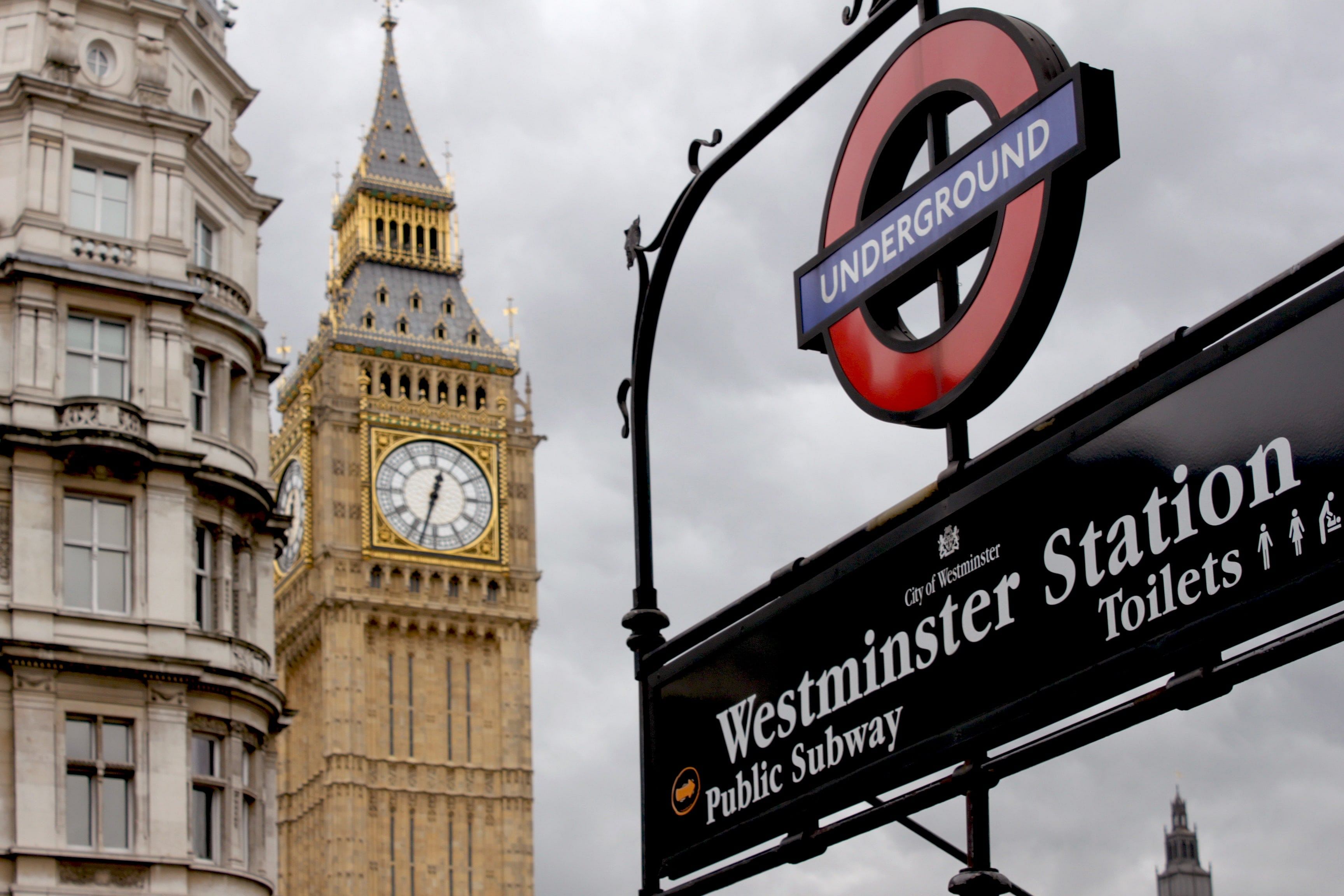 uk-imposes-entry-fee-for-tourists