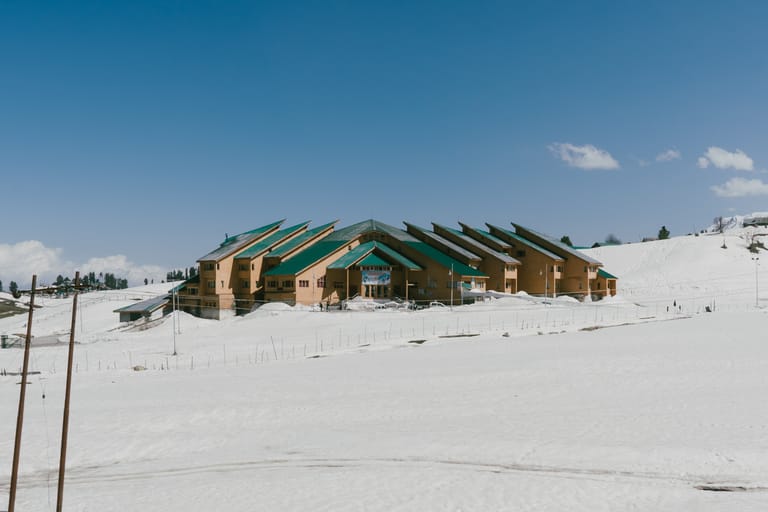 hotels-in-gulmarg