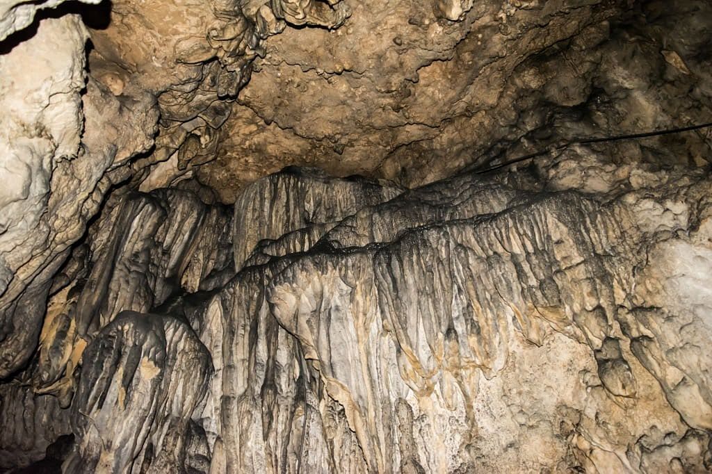 world’s-longest-sandstone-cave