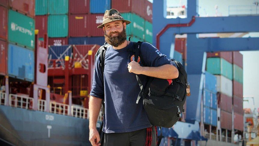 man-travels-the-world