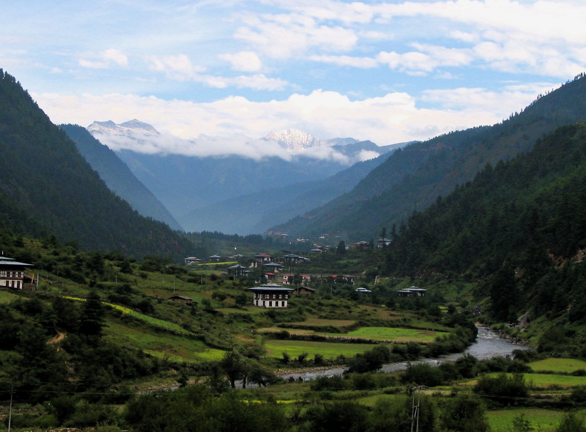 valleys-in-bhutan