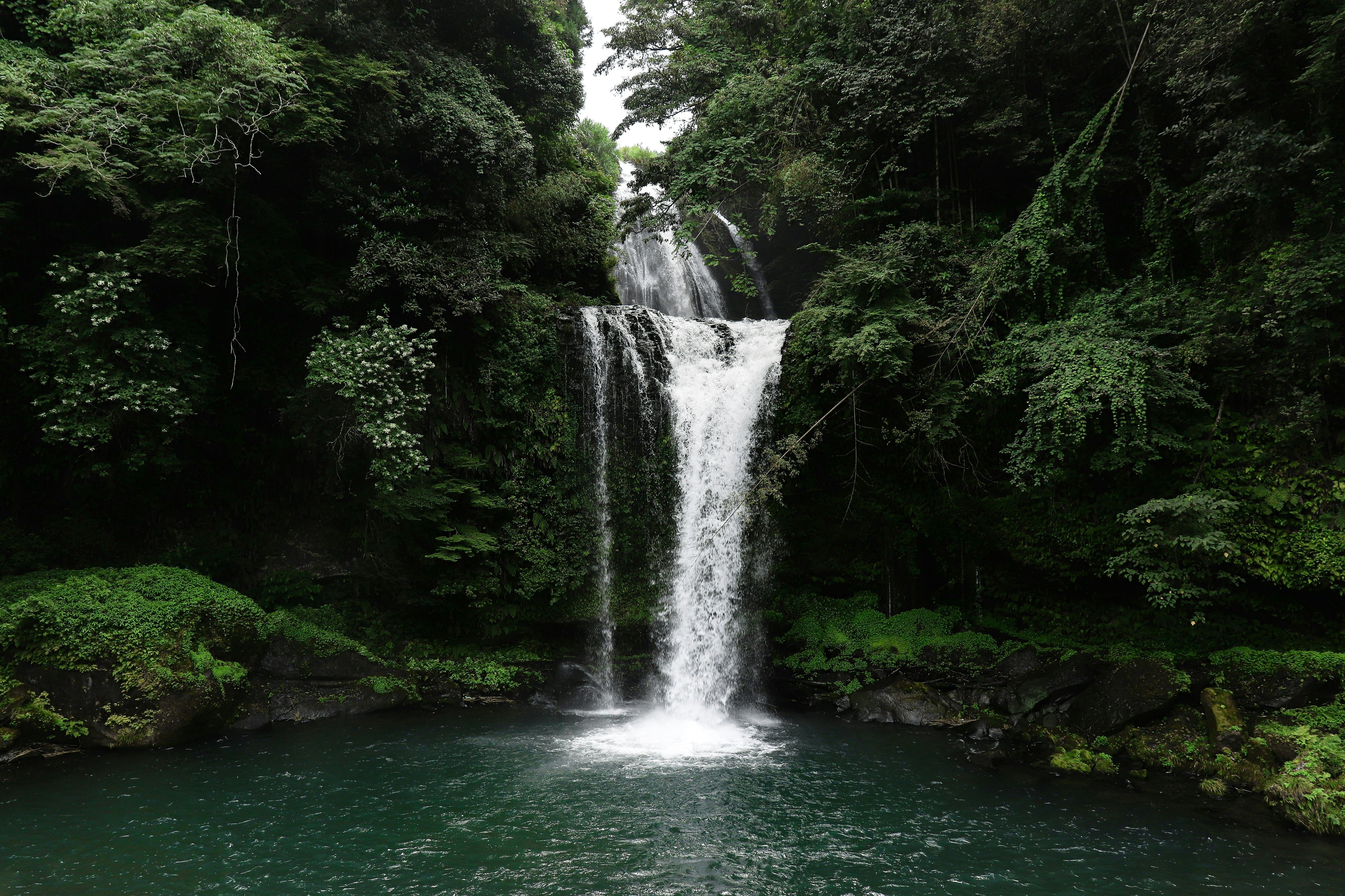 waterfalls-in-sri-lanka