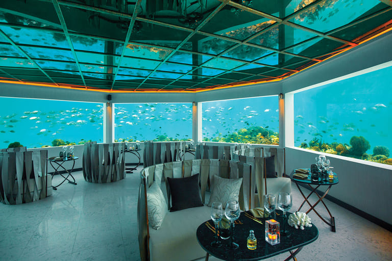 underwater-restaurants-in-maldives