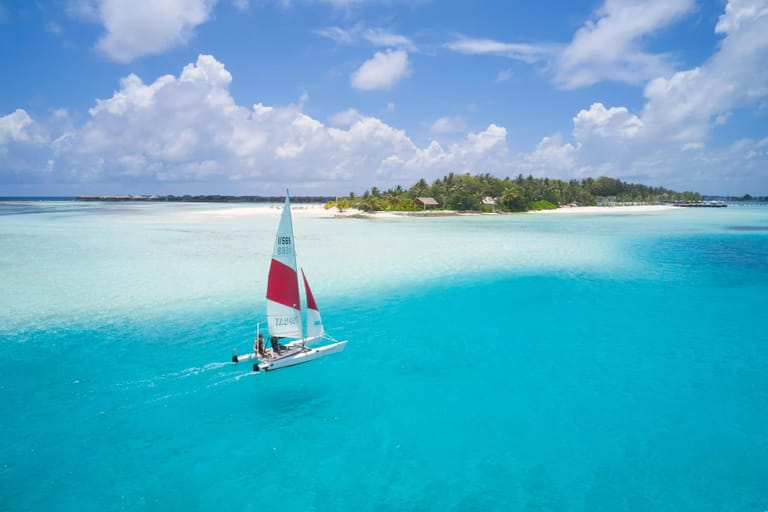 water-sports-in-maldives