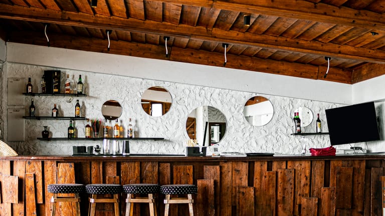 2e117070-86a7-4d21-aa99-929987190a28