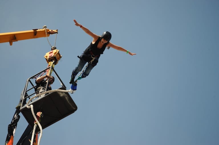bungee-jumping-in-dubai