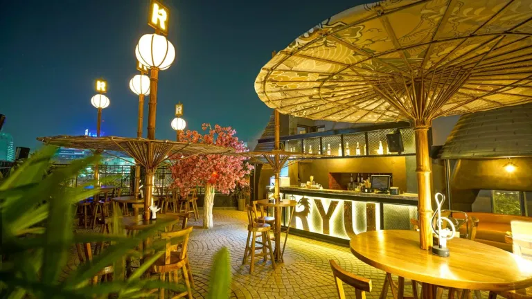 ryu-rooftop-1-min-1600×900