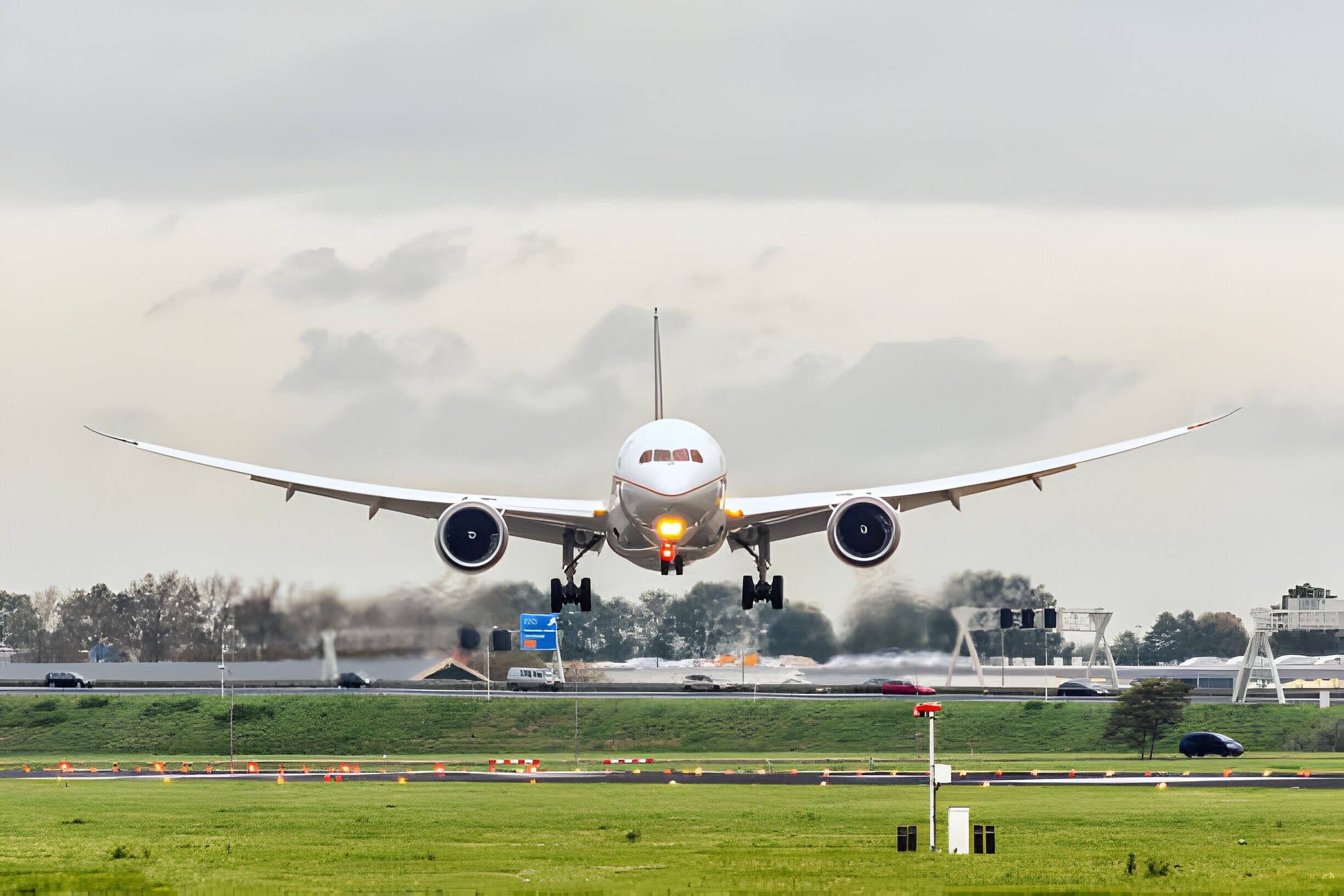 featured-plane