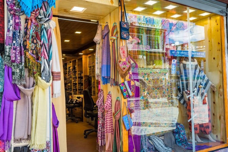 heritage-market-in-kashmir