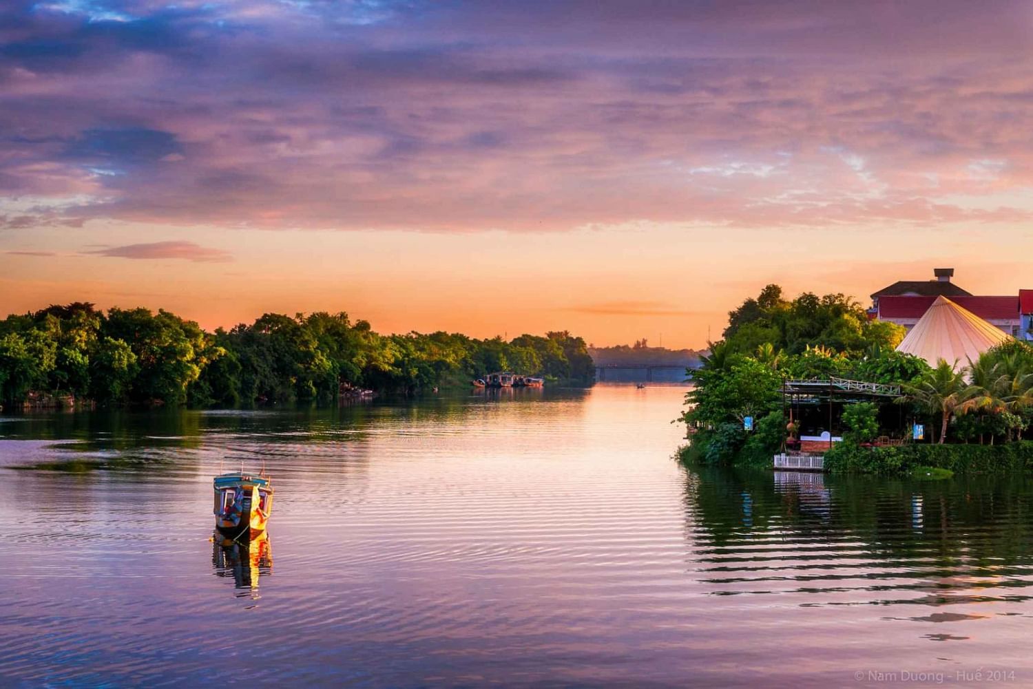 perfume-river-in-vietnam