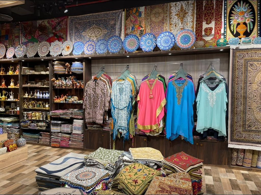 shri-kedarnath-shop-in-kashmir