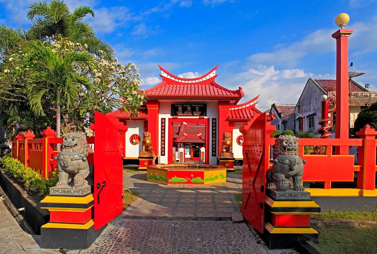 klenteng-ling-gwan-kiong-temple