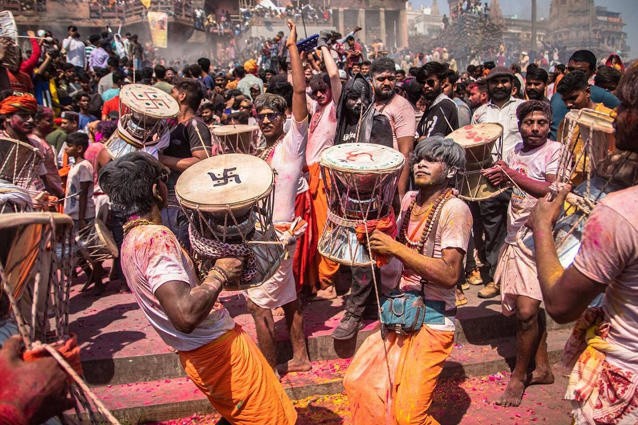 manikarnika-ghat-to-celebrate-chita-bhasma-holi