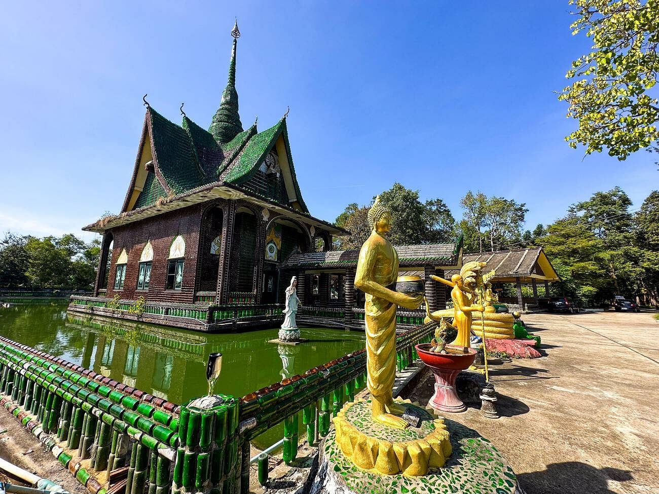 temple-of-beer-bottles