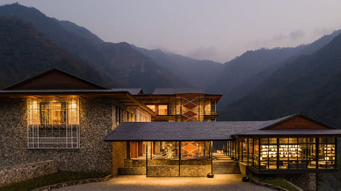 best-resorts-in-rishikesh
