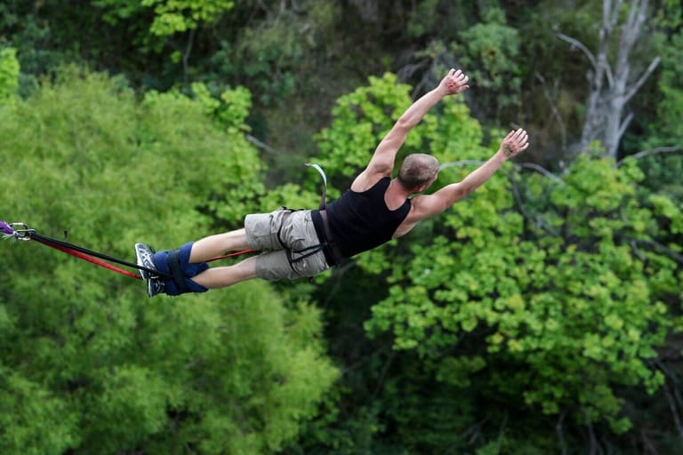 bungy-jumping-featured-in-sviganga