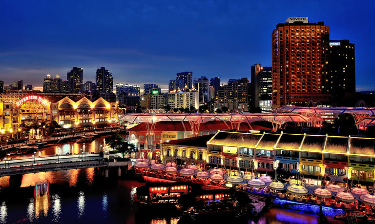 clarke quay in singapore