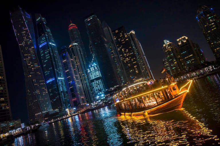 cruise-party-in-dubai