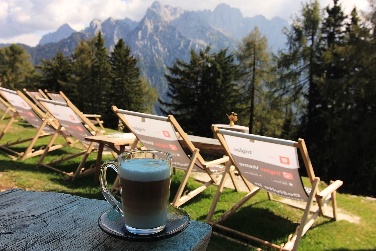 popular-cafes