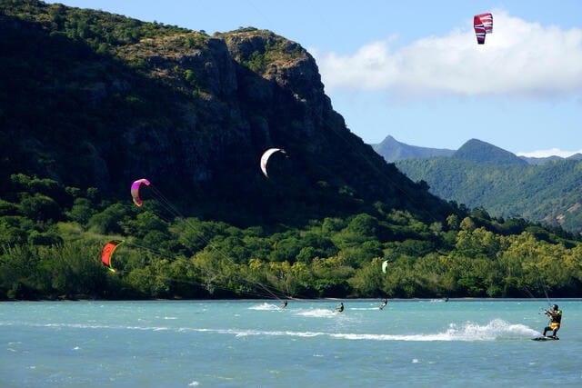 kite-surfing-in-mauritius