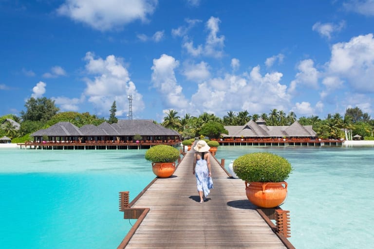 resorts-in-vaadhoo-island-maldives