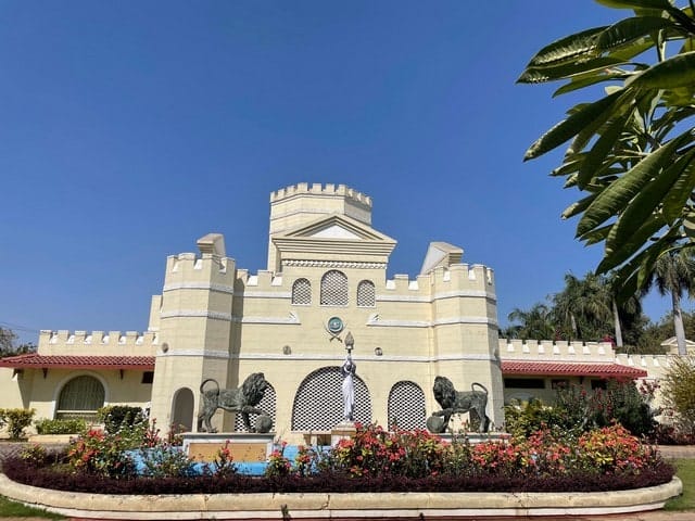 auto-world-vintage-car-museum-ahmedabad