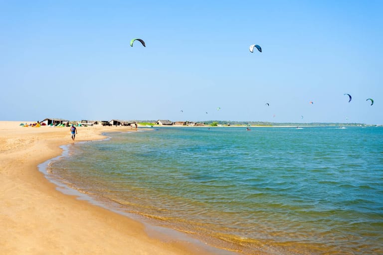 kitesurfing-srilanka