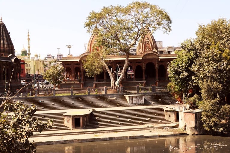 krishnapura-chhatris