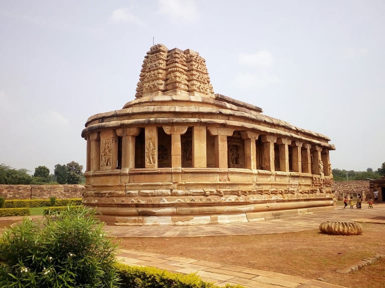 Majestic Temples In Bagalkot