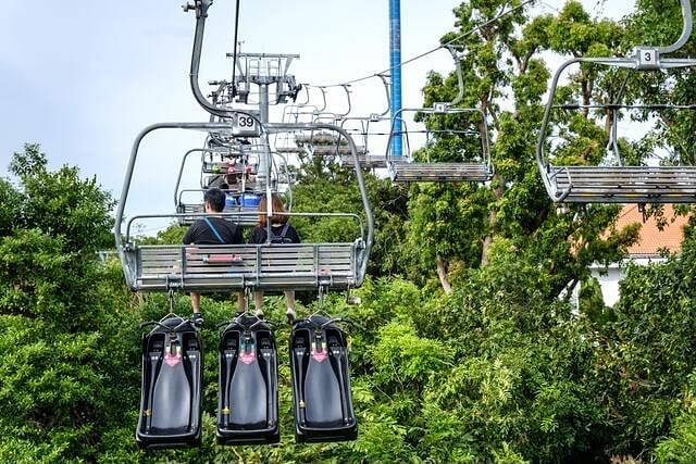 singapore-skyline-luge