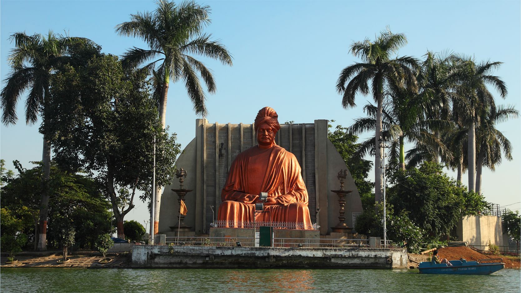 swami-vivekanand-sarovar