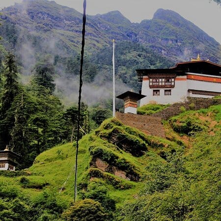 tharpaling-monastery