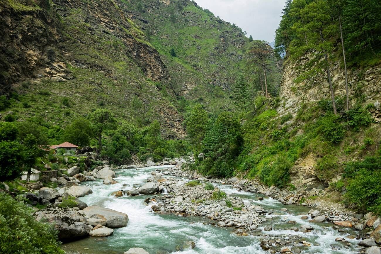 tirthan-valley