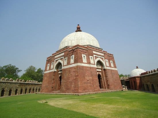 tughlaqabad-fort-feature