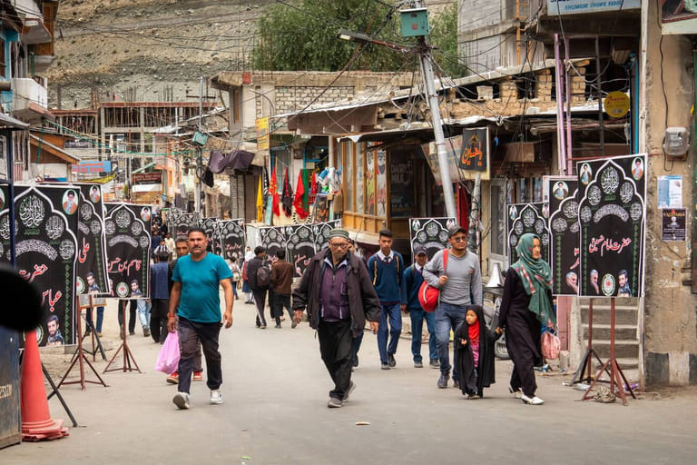 kargil-market-in-ladakh