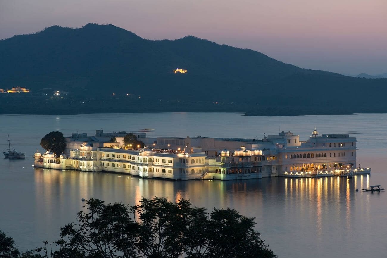 lake-pichola