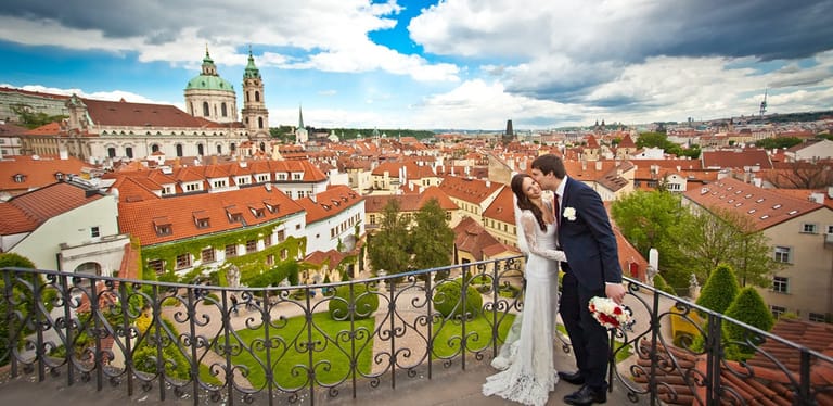 places-to-visit-in-prague-on-honeymoon