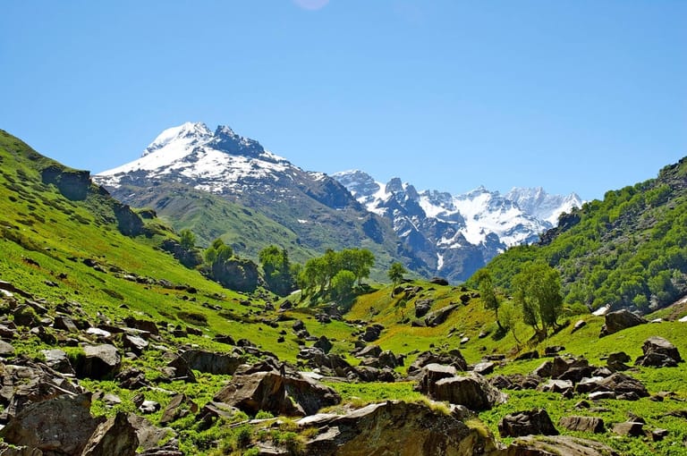 places-to-visit-near-delhi-in-june