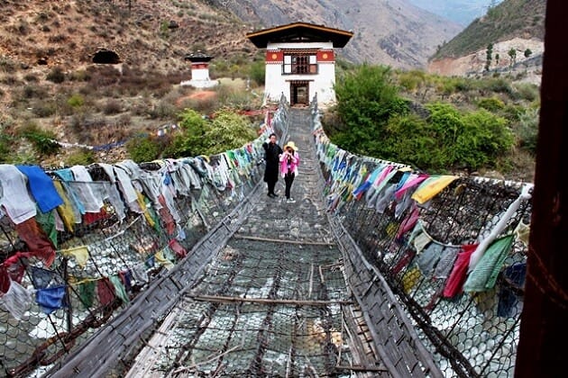tachogang-lhakhang-bridge
