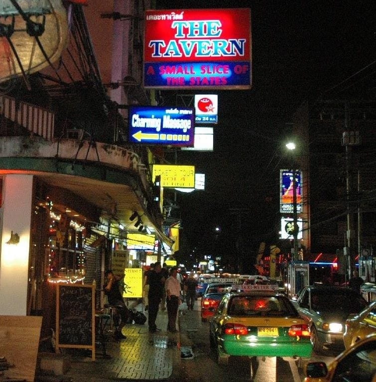 the tavern restaurant