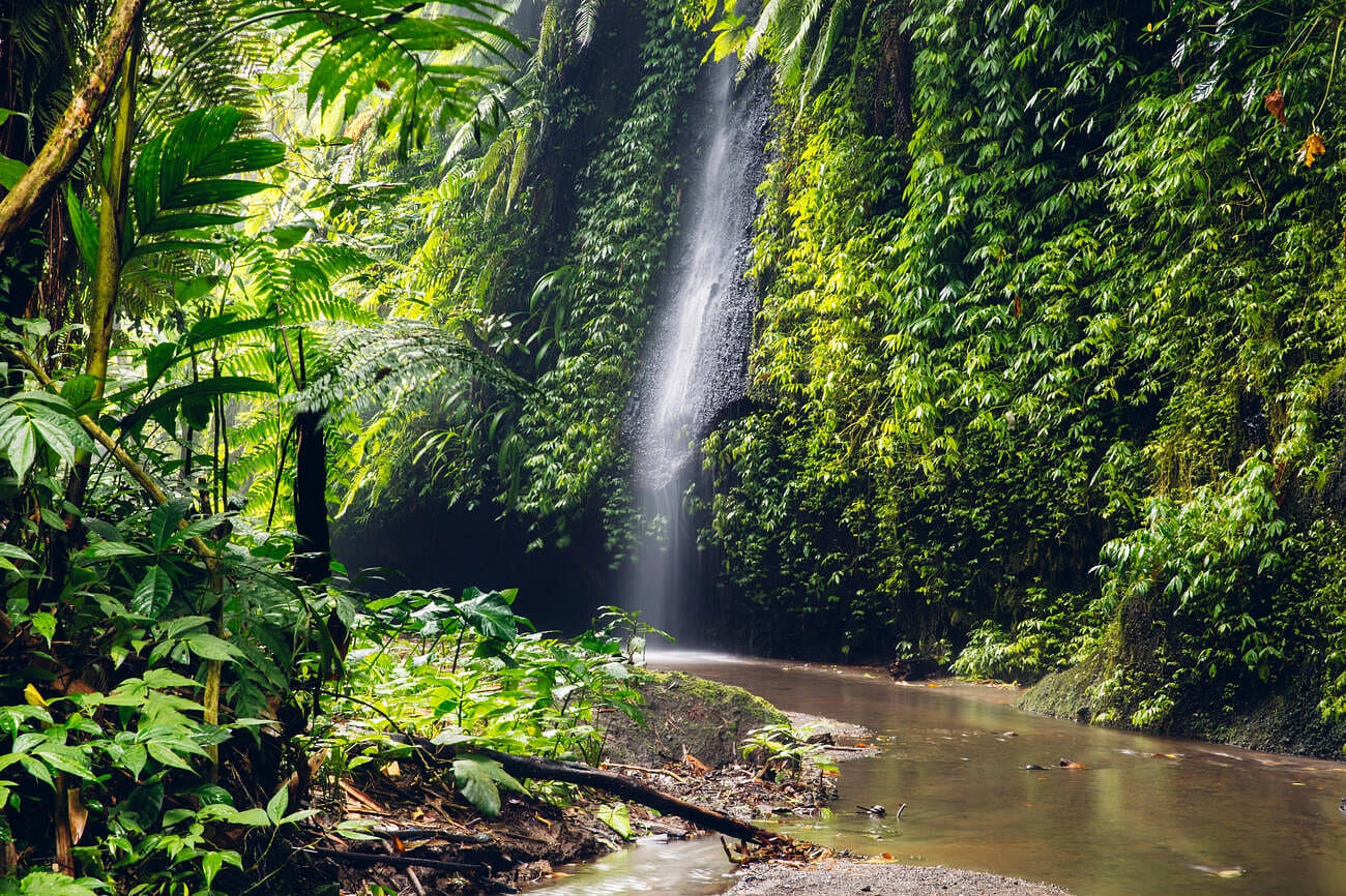tukad-cepung-waterfall