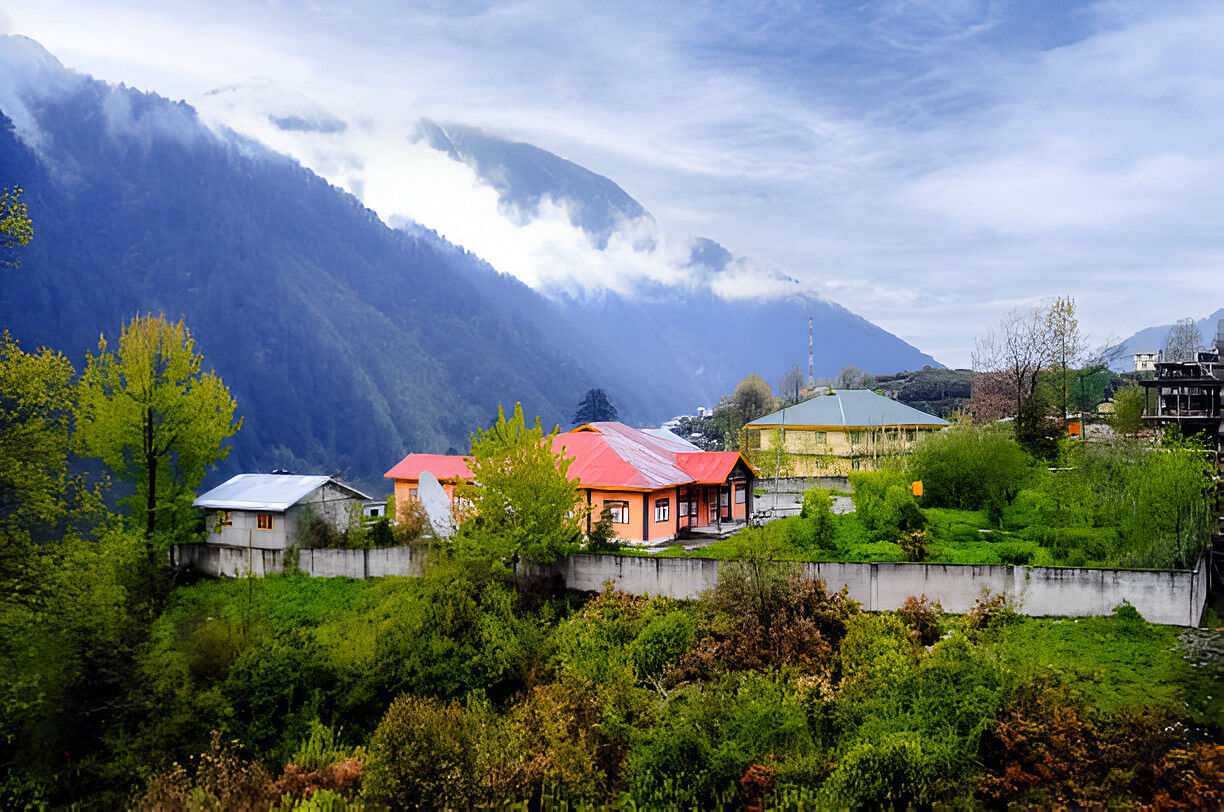 explore-the-top-6-best-hill-stations-near-amritsar-chilling-experience