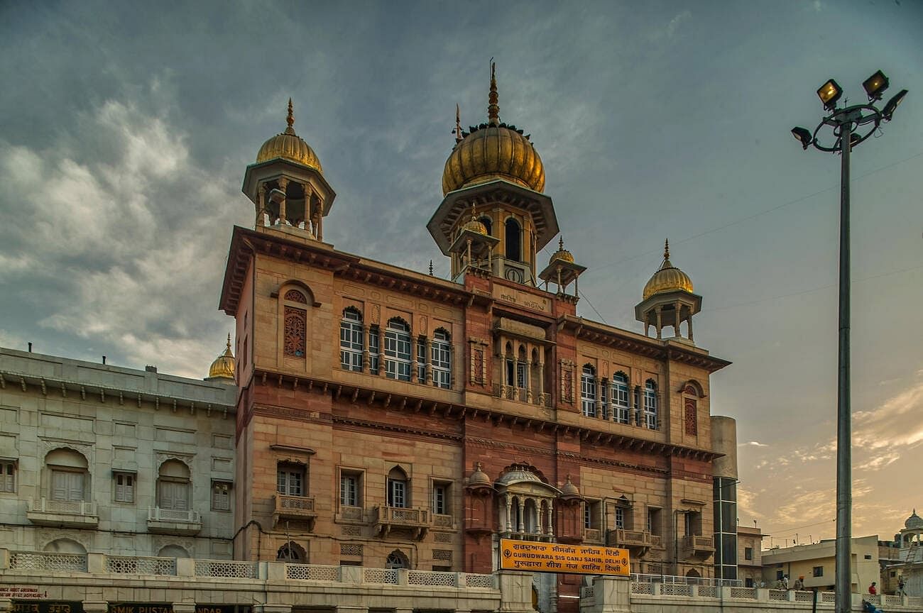 gurudwara-sis-ganj-sahib-in-delhi