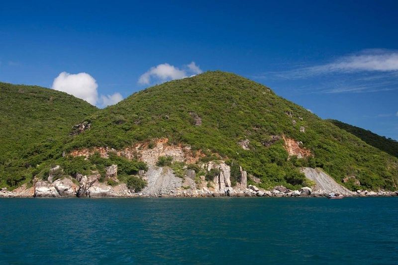 hon-mot-island