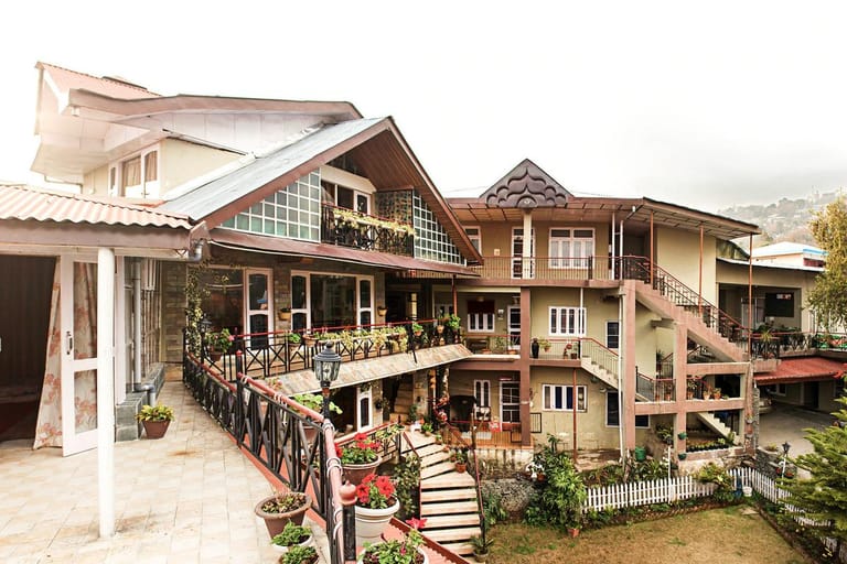 best-airbnbs-in-dharamshala