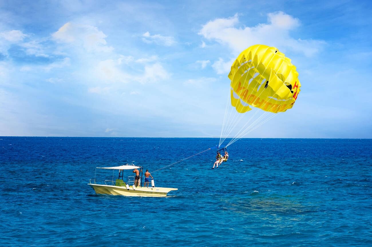 parasailing-in-daman-and-diu